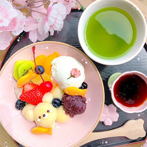 もぐもぐクマの夢みるフルーツあんみつ