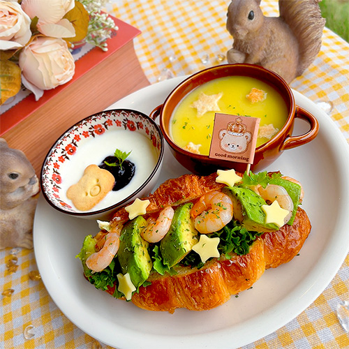 エビアボカドクロワッサン