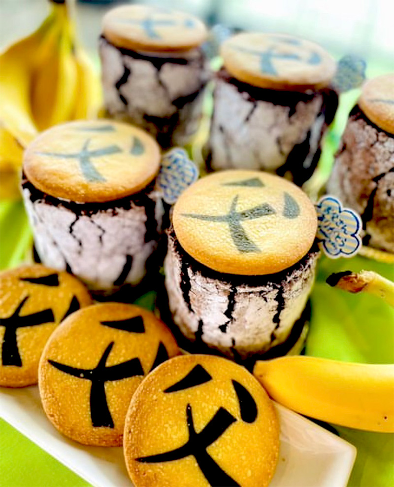 今年も父の日限定ケーキの大黒柱ロールを沢山用意します！父の日ギフトとして、焼き菓子なども用意します！