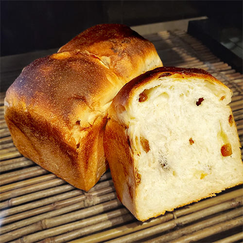 石窯レーズン食パン