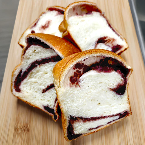 あん食パン巨峰